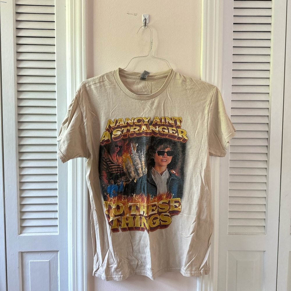 Stranger Things Vintage Tee, size medium